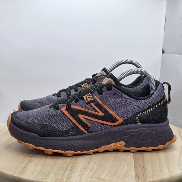 New Balance Women Fresh Foam X Hierro v7 Size 7.5 WTHIER7M Purple Running Shoes - Picture 1 of 9